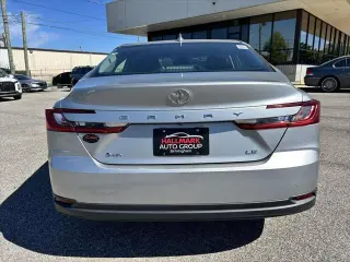 Toyota Camry 2025 LE 4p Sedan