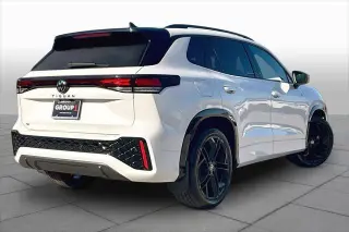 Volkswagen Tiguan 2026 SE R-Line Black 4dr SUV