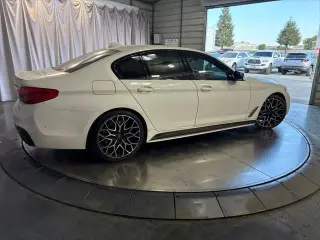 Serie 5 BMW 2019 Traccion Total M550i xDrive Sedán 4p