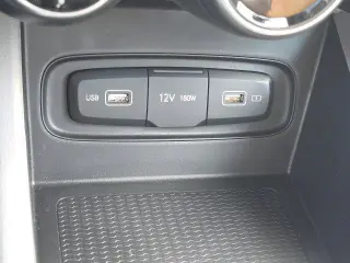 Hyundai VENUE 2022 SEL 4puertas Crossover