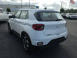 Hyundai VENUE 2022 SEL 4puertas Crossover