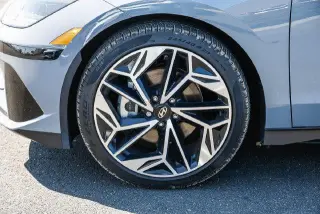 Hyundai IONIQ 6 2025 SEL 4p Sedana
