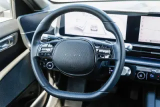 Hyundai IONIQ 6 2025 SEL 4p Sedana
