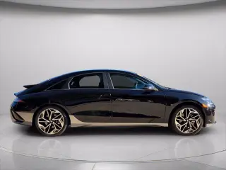 Hyundai IONIQ 6 2025 SEL 4p Sedan