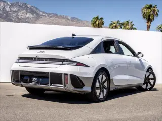 Hyundai IONIQ 6 2024 SE 4dr Sedán