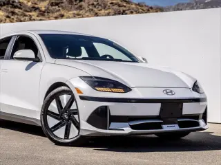 Hyundai IONIQ 6 2024 SE 4dr Sedán