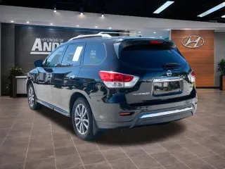 Nissan Pathfinder 2015 4x4 S 4dr SUV