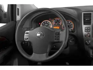 Nissan Armada 2015 4x4 Platinum 4p SUV (lanzamiento de mitad de año)