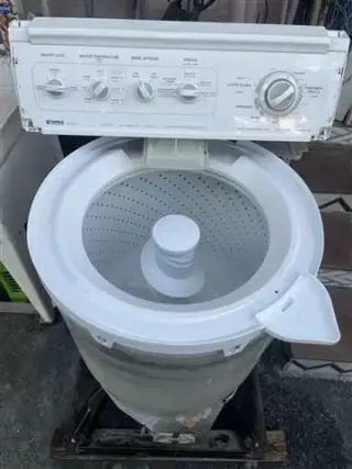 Técnico en refrigeración.