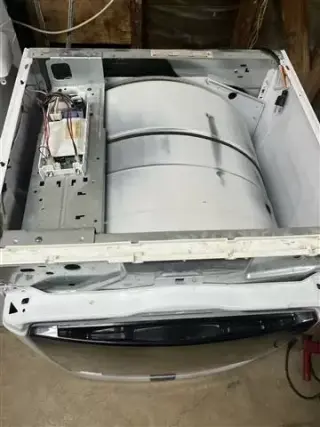 Técnico en refrigeración.