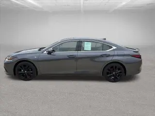 Lexus ES 300h 2025 F SPORT Diseño 4dr Sedán