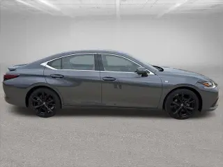 Lexus ES 300h 2025 F SPORT Diseño 4dr Sedán