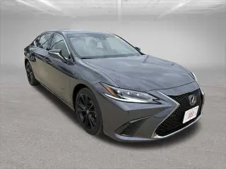 Lexus ES 300h 2025 F SPORT Diseño 4dr Sedán