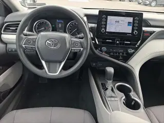 Toyota Camry 2024 LE 4p Sedan