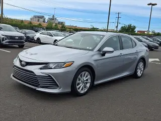 Toyota Camry 2024 LE 4p Sedan