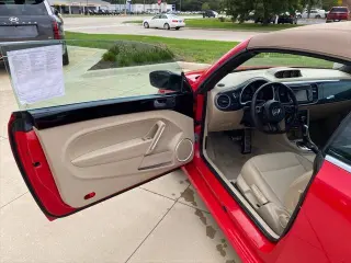 Volkswagen Escarabajo Convertible 2013 Turbo 2p 6A
