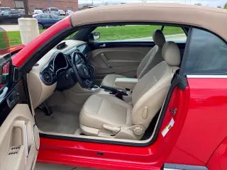 Volkswagen Escarabajo Convertible 2013 Turbo 2p 6A