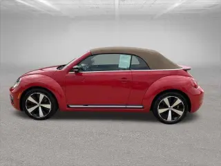 Volkswagen Escarabajo Convertible 2013 Turbo 2p 6A