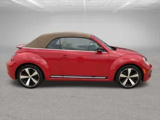 Volkswagen Escarabajo Convertible 2013 Turbo 2p 6A
