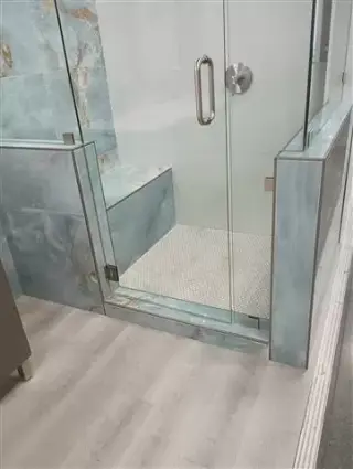 TILE & SHOWERS REMODELACIÓN
