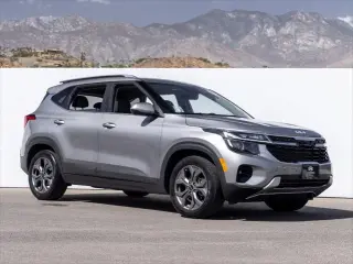 Kia Seltos 2024 S 4dr SUV