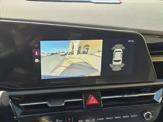 Kia Niro 2023 SX Touring 4dr Crossover