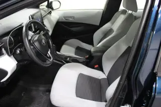Toyota Corolla Hatchback 2022 SE 4dr Hatchback CVT