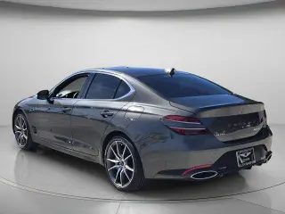 Genesis G70 2024 2.5T Estándar 4p Sedan