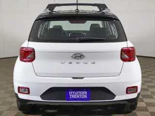 Hyundai VENUE 2024 Limited 4dr Crossover