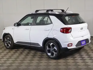 Hyundai VENUE 2024 Limited 4dr Crossover