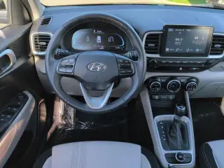 Hyundai VENUE 2024 SEL 4p Crossover