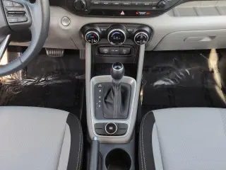 Hyundai VENUE 2024 SEL 4p Crossover