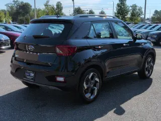 Hyundai VENUE 2024 SEL 4p Crossover