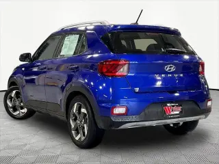Hyundai VENUE 2023 SEL 4dr Crossover