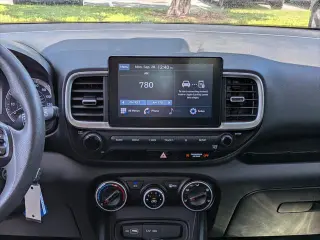 Hyundai VENUE 2022 SE 4p Crossover