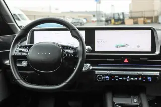 Hyundai IONIQ 6 2024 SEL 4p Sedan