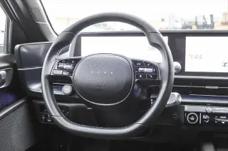 Hyundai IONIQ 6 2024 SEL 4p Sedan