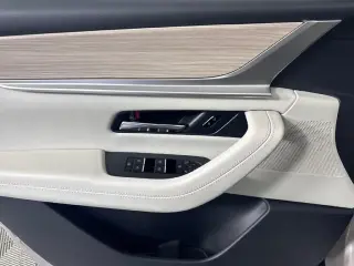 Mazda CX-90 Plug-in Hybrid 2025 AWD Premium Plus 4dr SUV