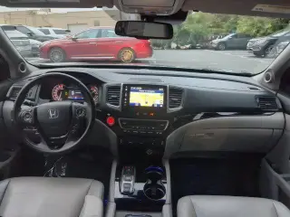 Honda Pilot 2018 AWD Touring 4dr SUV