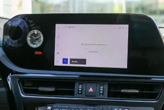 Sedán Lexus ES 350 2023 de 4 puertas