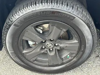 Toyota RAV4 Hybrid 2024 AWD LE 4dr SUV