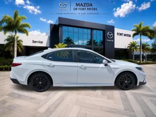 Toyota Camry 2025 SE 4dr Sedan