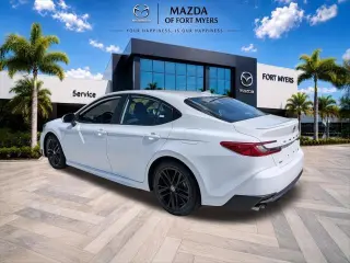 Toyota Camry 2025 SE 4dr Sedan