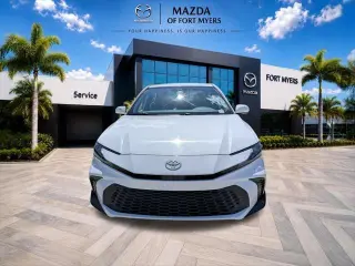 Toyota Camry 2025 SE 4dr Sedan
