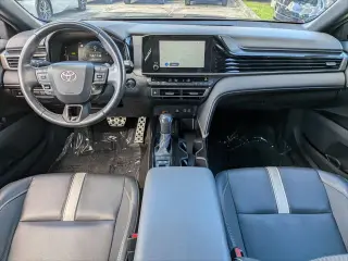Toyota Camry 2025 SE 4p Sedan