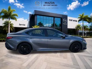 Toyota Camry 2025 SE 4p Sedan