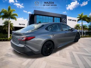 Toyota Camry 2025 SE 4p Sedan