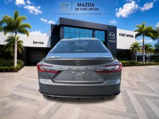 Toyota Camry 2025 SE 4p Sedan