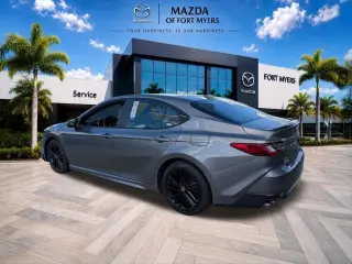 Toyota Camry 2025 SE 4p Sedan