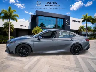 Toyota Camry 2025 SE 4p Sedan